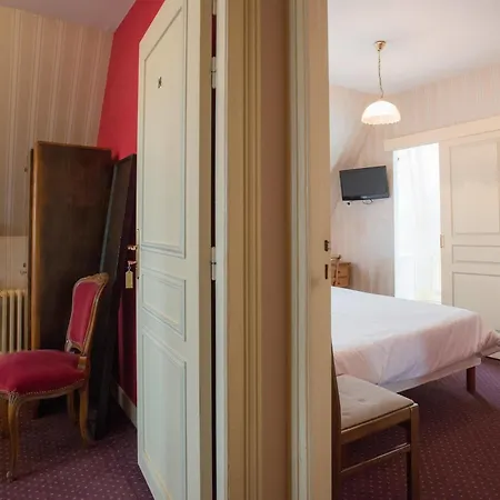 Rabelais Hotel 2*