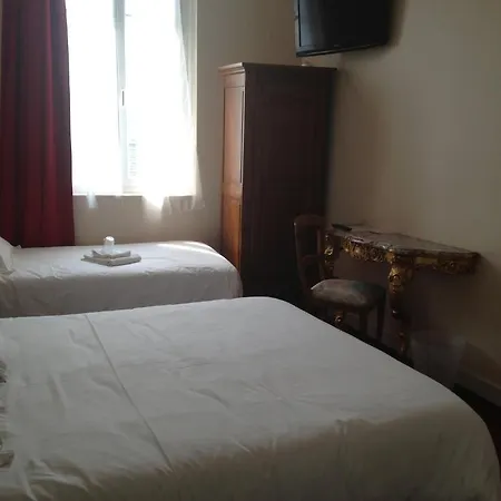 Rabelais Hotel 2*