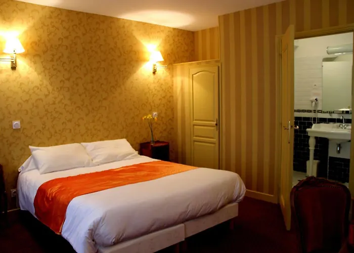 Rabelais Hotel 2*